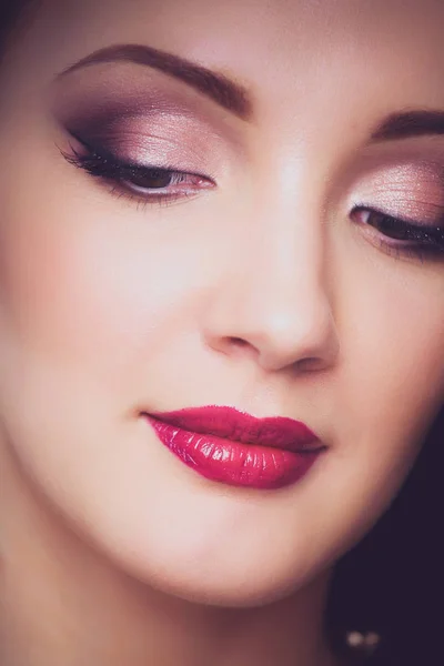 Close up portrait of beautiful young woman face — Stock Photo, Image