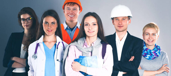Группа людей разных профессий.