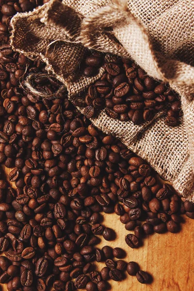 Svart kaffe bönor — Stockfoto