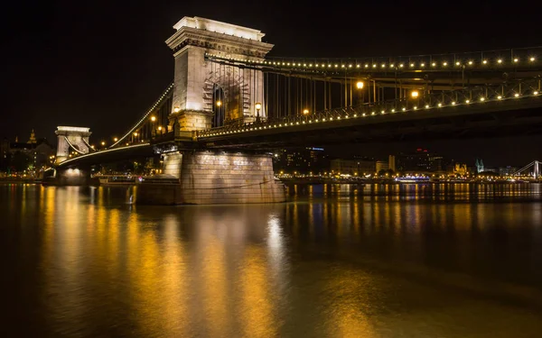 Podul cu lanțuri din Budapesta — Fotografie, imagine de stoc