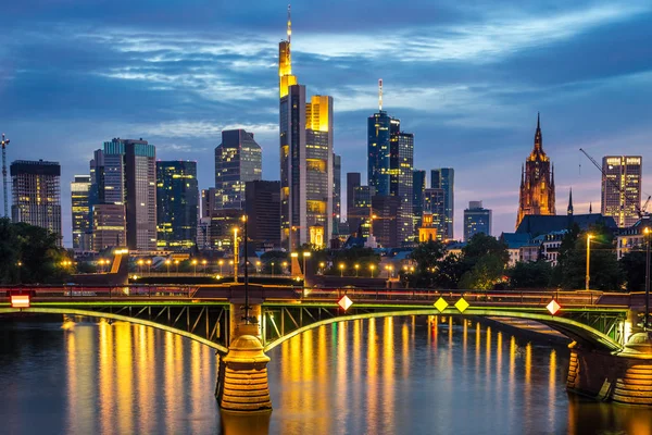 Illuminated Frankfurt skyline — Stock Photo, Image