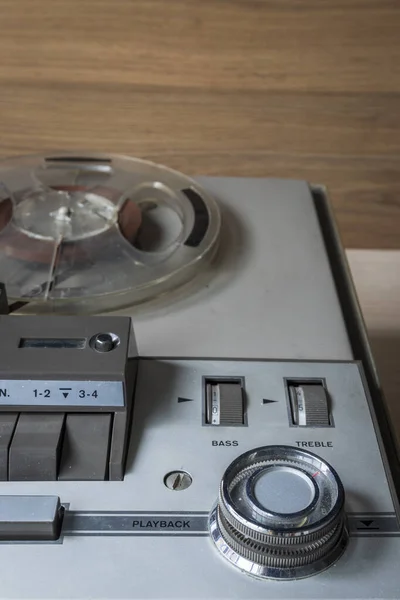 Start Starego Magnetofonu Odtwarzanie Pauza Przewijanie Odtwarzanie Człowieka — Zdjęcie stockowe