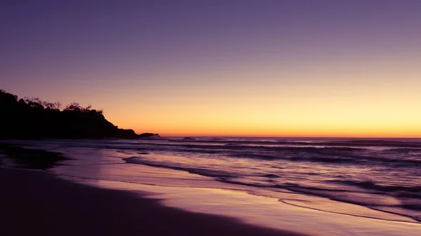 Paisagem de praia australiana no crepúsculo . — Fotografia de Stock