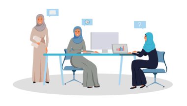 Arap kadın takımı bir proje üzerinde çalışıyor