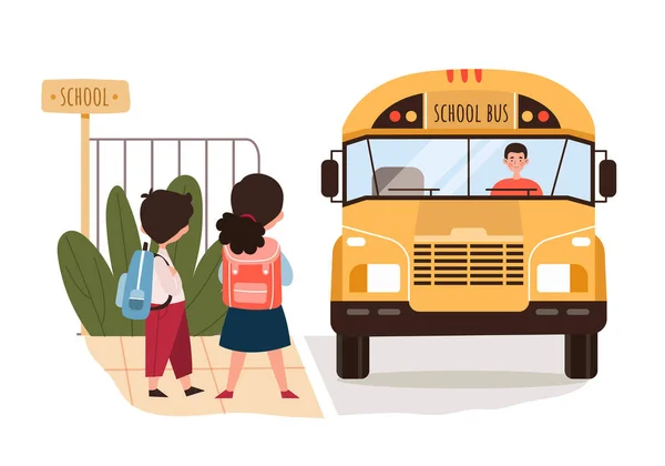 Молодий брат і сестра чекають на шкільний автобус — стоковий вектор