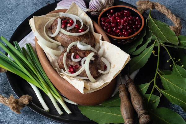 Котлеты Традиционной Грузинской Кухни Апхазура Каменном Фоне — стоковое фото