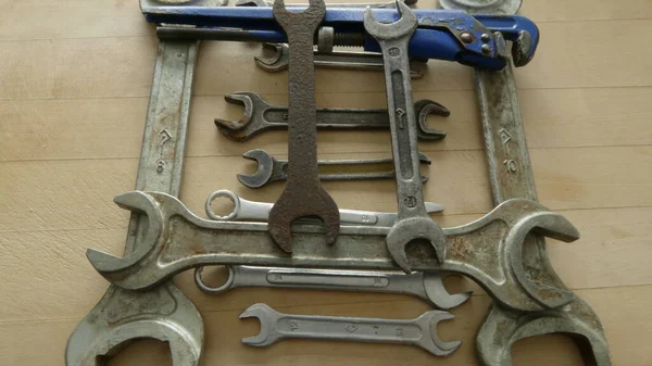 tool kit for locksmith work