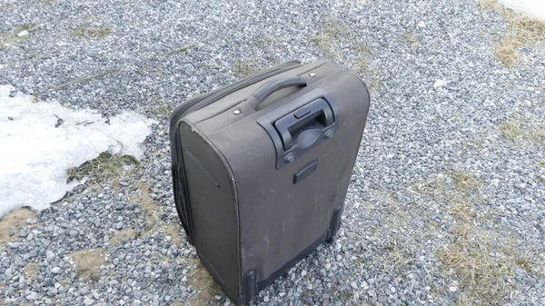 Une Vieille Valise Est Dans Rue — Photo