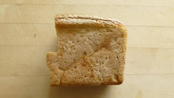 Half Loaf Wheat Bread Wooden Background — Stock Photo, Image