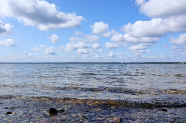 Gyönyörű Fehéroroszország Skyscape Nagy Nemzeti Park Pezsgő Víz Csodálatos Felhők — Stock Fotó