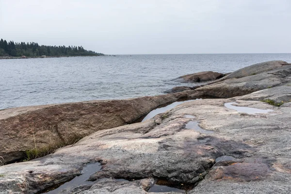 Svezia Lato Mare Roccioso Nord Epico Mistico Paesaggio Grigio Nuvoloso — Foto Stock