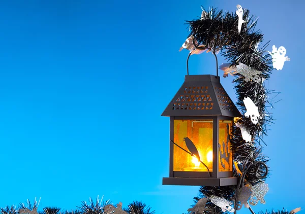 Decorated black lantern with burning candle light — Φωτογραφία Αρχείου