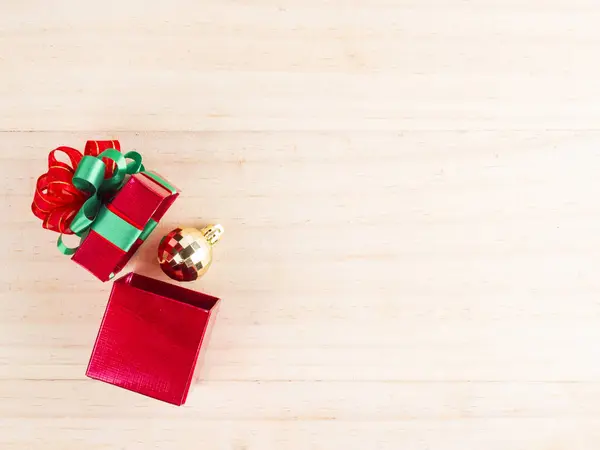 プレゼントや装飾的な装飾品のクリスマス コレクション — ストック写真