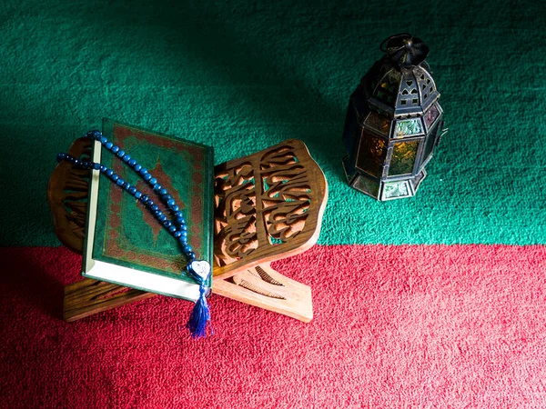 Obraz zátiší Koránu. — Stock fotografie