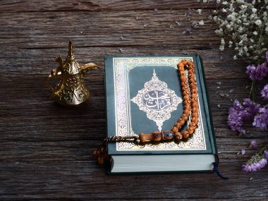 Kur'an-ı Kerim veya Kuran, İslam kutsal kitap, 