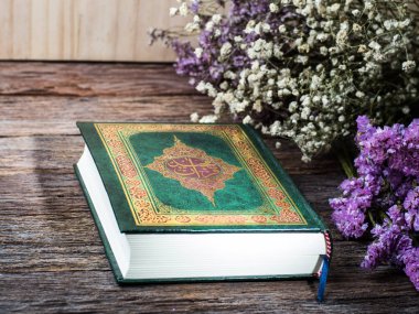 Kur'an-ı Kerim veya Kuran, İslam kutsal kitap, 