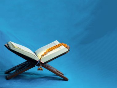 Kur'an, İslam kutsal kitap