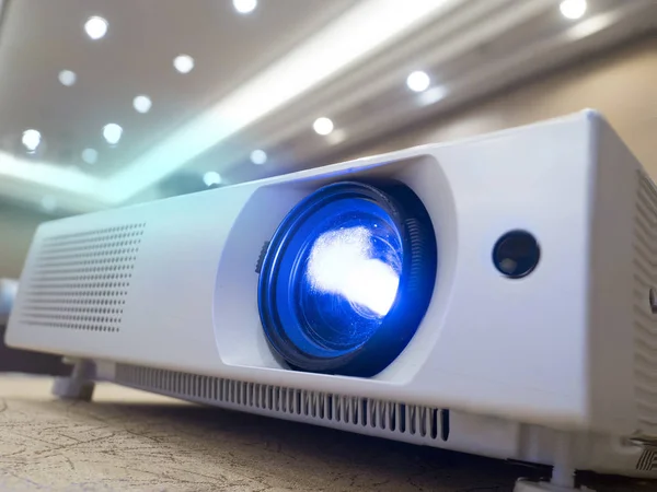 Light shining through glass lens of LED projector to use in semi — Stock Photo, Image