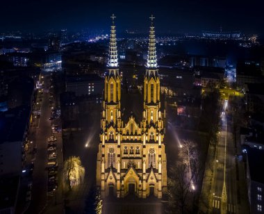 Varşova, Polonya. Gün batımında şehrin havadan görüntüsü