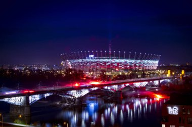 Stadyum Narodowy Varşova, Polonya 'da gece görüşü. Şehrin havadan görünüşü 