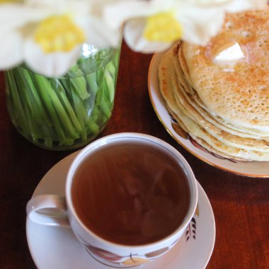 Sabah kahvaltısı krep hamuru yağı