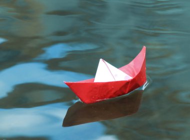 Tekne kağıdı su parlak oyuncaklar