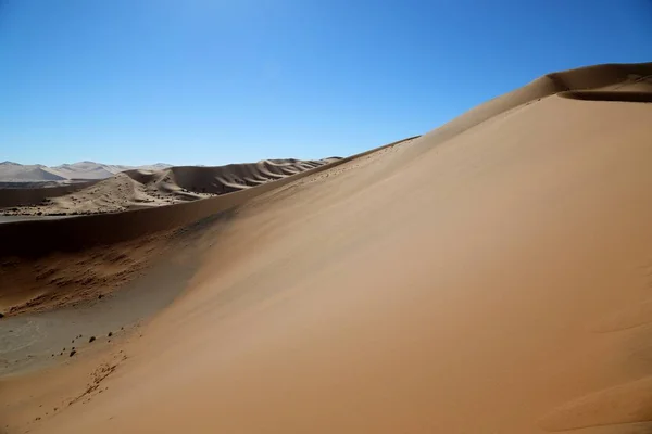 Le dune rosse intorno a Sossusvlei, Namibia — Foto Stock