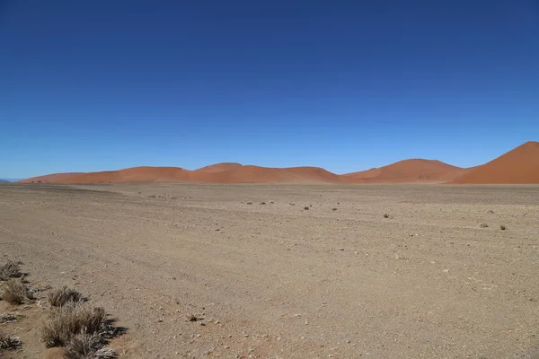 Красные дюны вокруг Соссусвлеи, Намибия — стоковое фото