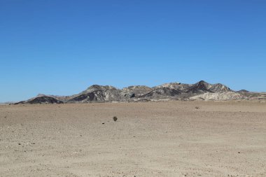 Namibya, Swakopmund yakınlarındaki Erongo bölgesinde ay manzarası.
