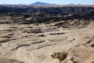 Namibya, Swakopmund yakınlarındaki Erongo bölgesinde ay manzarası.