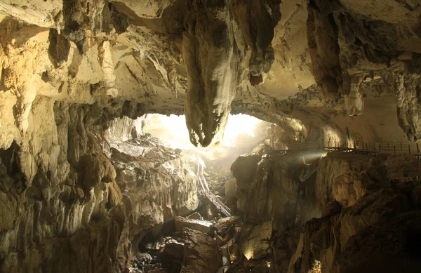 Mulu Grotten, in Maleisisch Borneo — Stockfoto