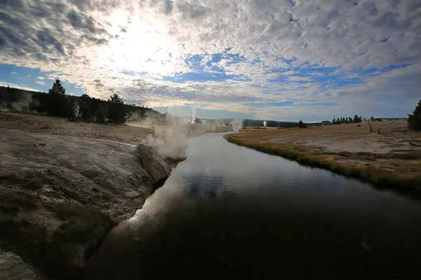 Tűzverem folyó, Yellowstone Nemzeti Park — Stock Fotó