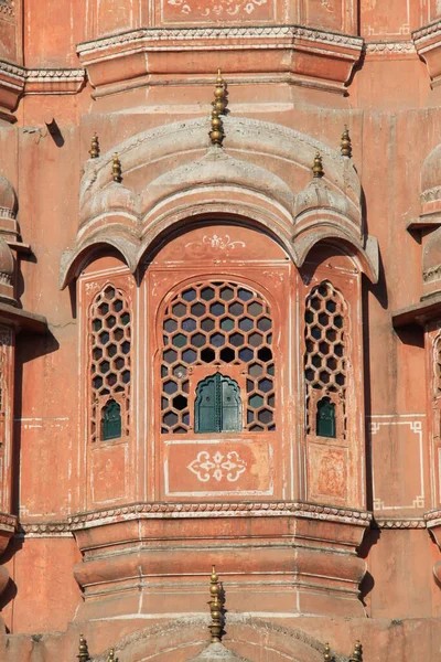 A Hawa Mahal palota ablakai, Jaipur, India — Stock Fotó