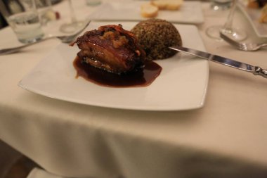 Arequipa şehrinde Peru Yemeği