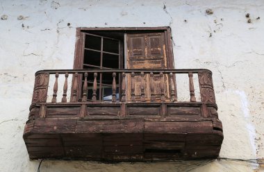 Cusco 'da balkonu olan karakteristik pencere