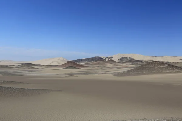 The great Tablazo De Ica, the largest and most beautiful desert in South America — Stock Photo, Image