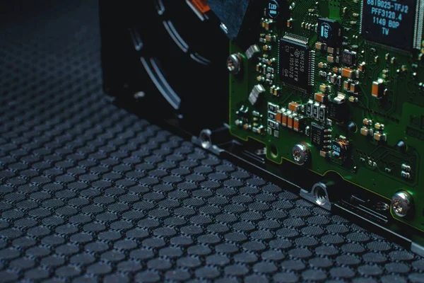  Sabit disk mikroçip kartlı soyut teknoloji arkaplanı