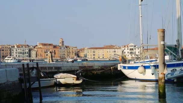 Scene in city of venice — Stock video