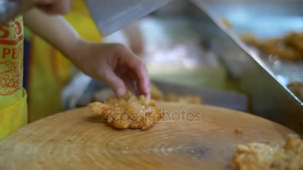 Asiática comida de rua — Vídeo de Stock