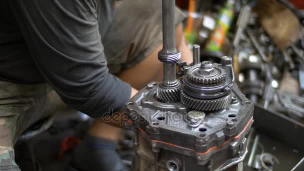 Taller de reparación de coches garaje — Vídeos de Stock