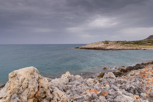 Гарний вид на море. Узбережжя острова Крит — стокове фото