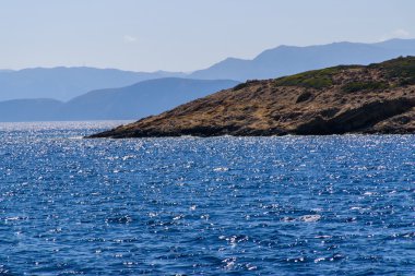 Muhteşem Yunan deniz manzaraları. Doğanın güzelliği.