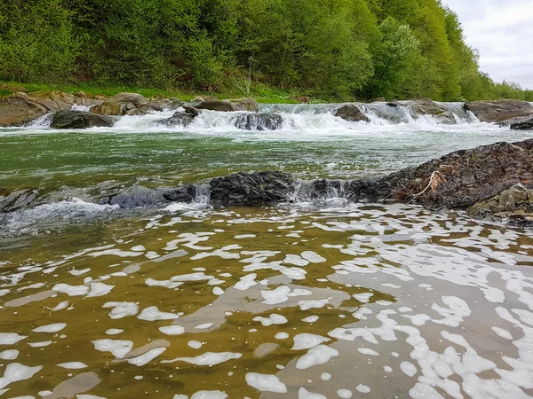 Mountain river rocks and slate — Stock Photo, Image