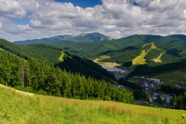 Dağlarda güzel doğa