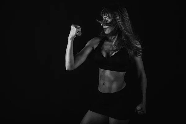 Fitness donna con corpo muscolare — Foto Stock