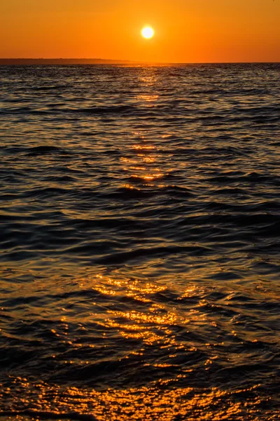 Denizde gün batımı