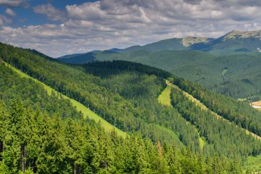 Dağlarda güzel doğa