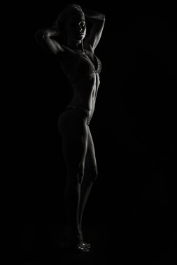 Siyah kadın vücut geliştirmeci