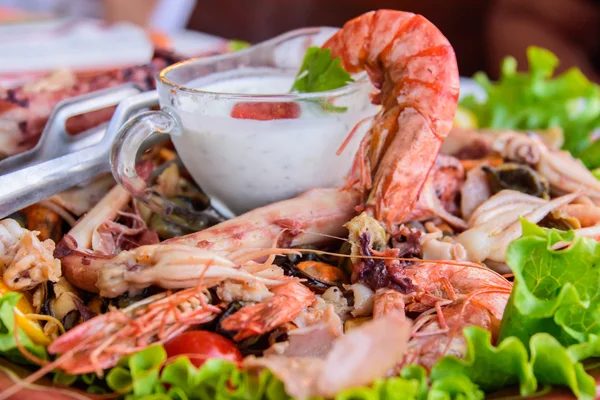 Shrimp and other seafood — Stock Photo, Image