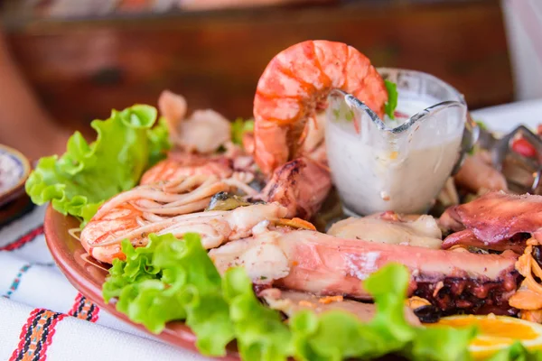 A huge plate of seafood — Stock Photo, Image